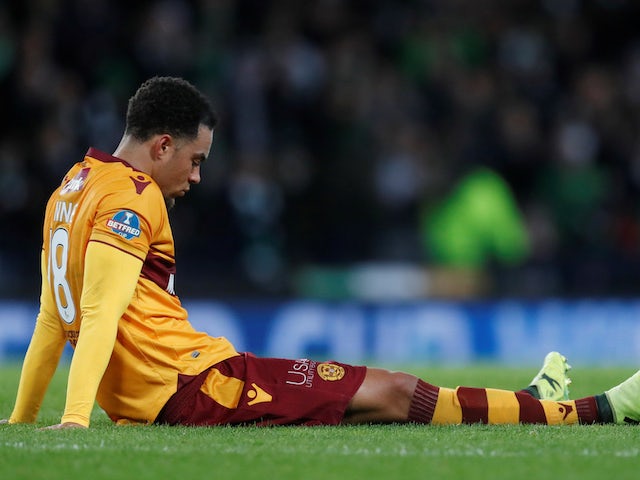 Motherwell defender Charles Dunne out for up to four months after groin op