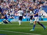 Jamie Vardy celebrates Ricardo Pereira's goal for Leicester City against Tottenham Hotspur on September 21, 2019.