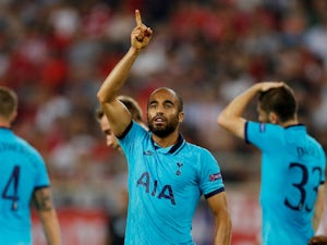 Moura pleased to have early backing of "champion" Mourinho
