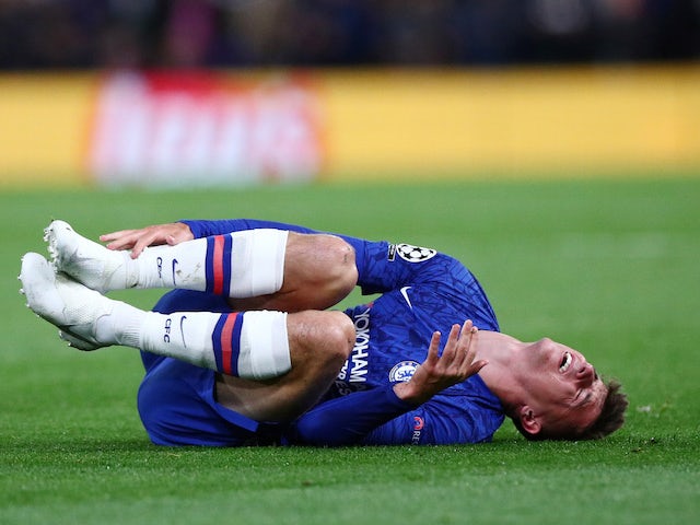 Chelsea's Mason Mount lies injured on September 17, 2019