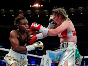 Nicola Adams retains world title in controversial draw at Albert Hall