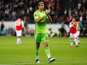 Arsenal 'open to Emiliano Martinez sale'