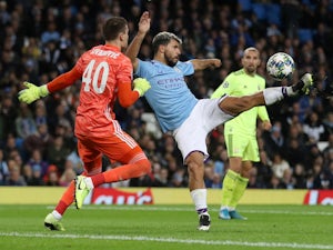 Manchester City battle past Dinamo Zagreb to make it two from two