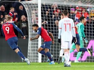 Spain fall to late draw as Josh King equalises in stoppage time