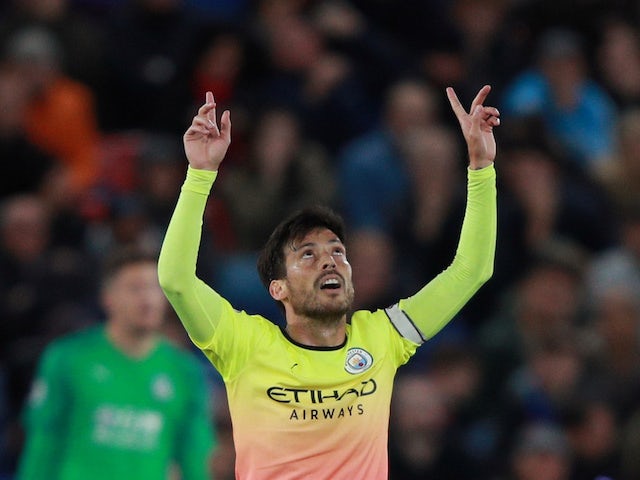 Confident City ease past Palace to cut gap on Liverpool