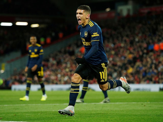 Lucas Torreira of Arsenal celebrates his first goal against Liverpool on October 30, 2019