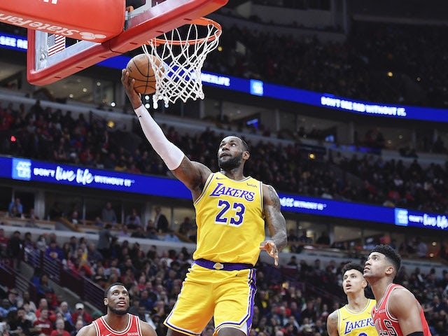 NBA roundup: LeBron James leads Lakers comeback against Bulls