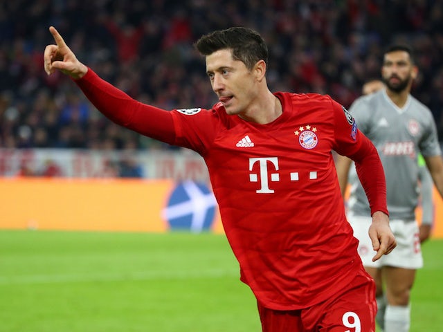 Managerless Bayern Munich seal Champions League knockout spot