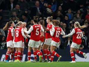 Arsenal beat Tottenham in front of record WSL crowd
