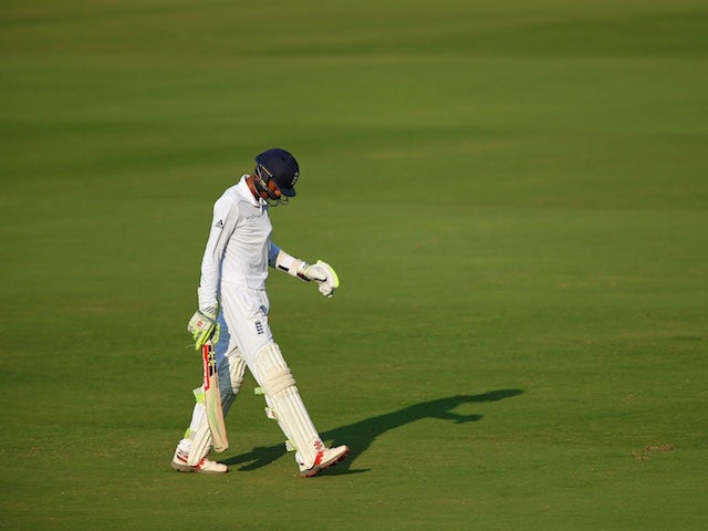 England build lead despite India fightback on second morning
