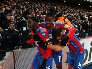 Ten-man Crystal Palace beat Bournemouth to move up to fifth