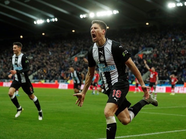 Newcastle trigger one-year extension in Federico Fernandez contract