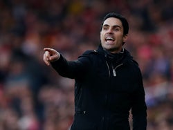 Arsenal manager Mikel Arteta gestures on December 29, 2019