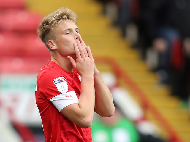 Cameron McGeehan joins Portsmouth on loan from Barnsley