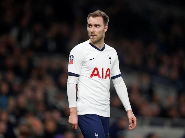 Eriksen 'still travelling with Spurs squad amid exit reports'