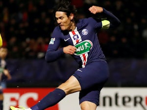 Cavani 'wanted to make Man Utd bow in Spurs game'