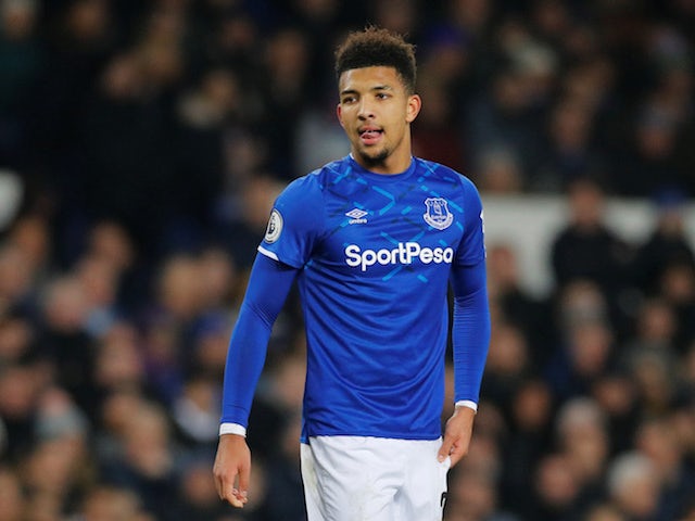 Mason Holgate signs new Everton contract to end speculation over future
