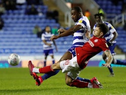 Bristol City's James Patterson in action with Reading's Yakou Meite on January 28, 2020