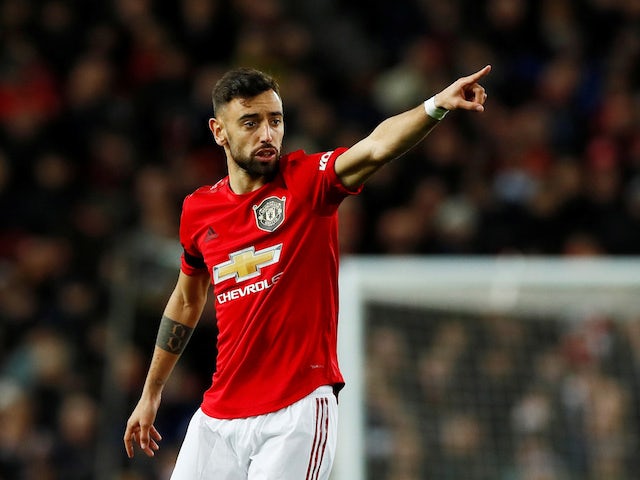 Bruno Fernandes makes Manchester United debut in bore draw with Wolves