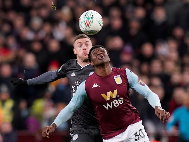 Leicester City's Jamie Vardy in action with Aston Villa's Kortney Hause on January 29, 2020