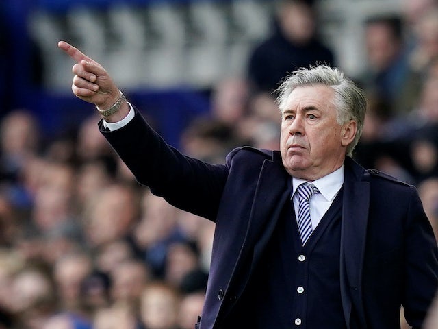Everton boss Carlo Ancelotti urges fans to 