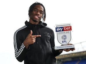 Ivan Toney collects League One Player of the Month award