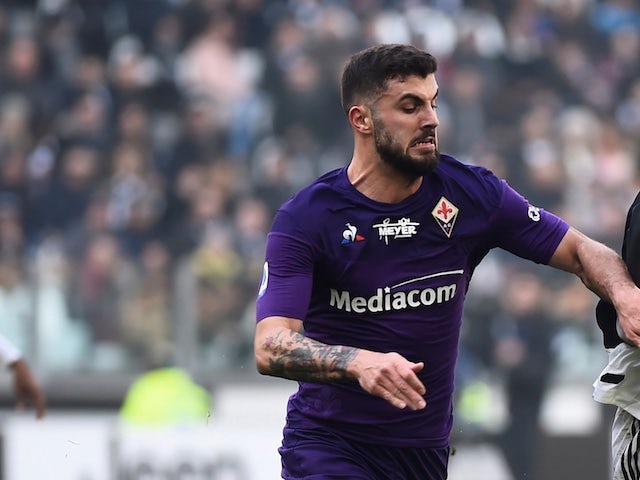 Wolves recall Patrick Cutrone from Fiorentina loan spell