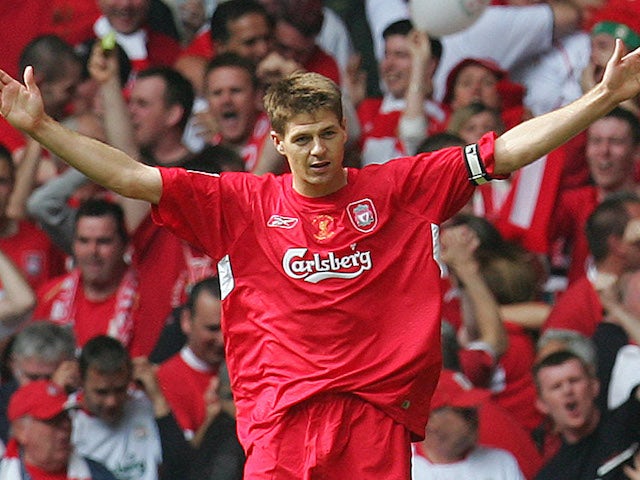 Steven Gerrard celebrates Liverpool winning the FA Cup in May 2006