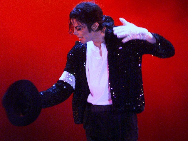 Michael Jackson urges fans to 