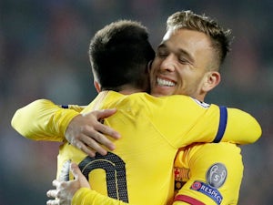 Report: Barcelona block Arthur exit