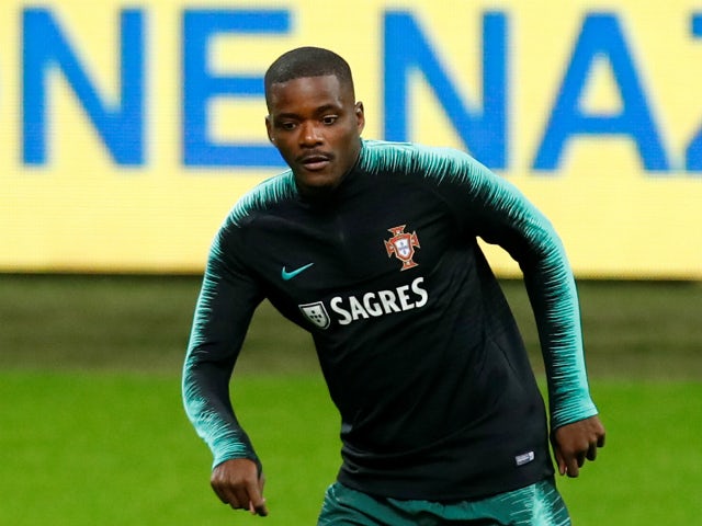 Leicester 'agree terms for William Carvalho'