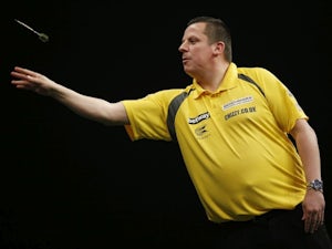 Chisnall returns to form with win in Players Championship Six