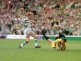 Harald Brattbakk scores for Celtic in 1998
