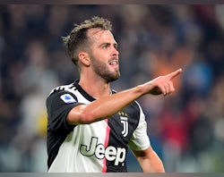 Report: Pjanic to snub Chelsea for Barcelona