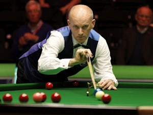 Former world champion Peter Ebdon retires from snooker due to injury