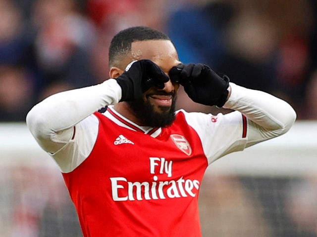 Lacazette 'to hold talks over Arsenal future'