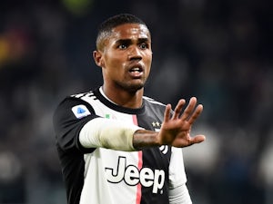 Wolves to beat Man United to Douglas Costa?