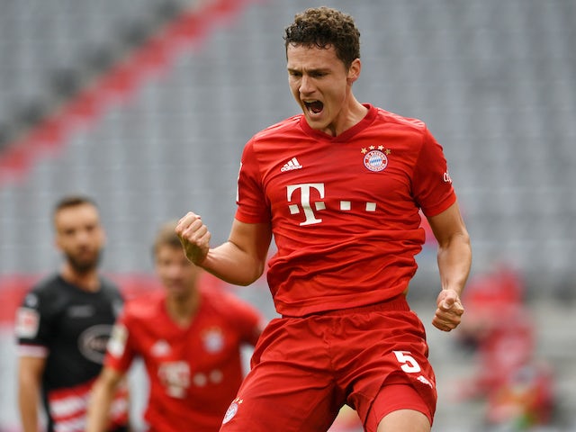 Benjamin Pavard celebrates scoring for Bayern Munich on May 30, 2020