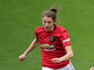 Scotland forward Lizzie Arnot to leave Manchester United Women