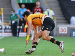 Raul Jimenez wants to "make history" with Wolves after penning new deal