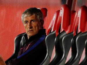 Barcelona chief rules out sacking Setien