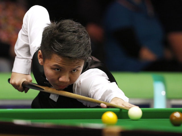 Zhou Yuelong hits 147 break on first day of Scottish Open