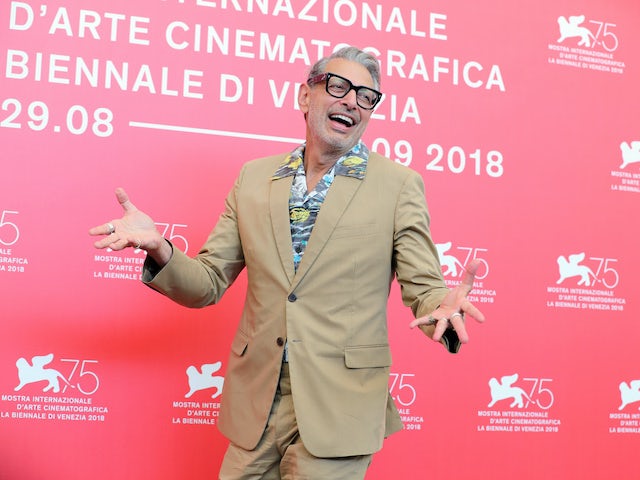 Jeff Goldblum serving jazz hands in August 2018