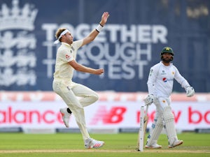 Injury worry for England with Stuart Broad set for scan on calf complaint