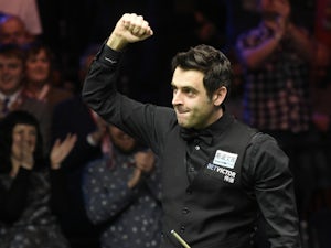 Ronnie O'Sullivan wears pink nail varnish for breast cancer awareness