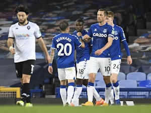 Everton ease past Salford City into third round of EFL Cup
