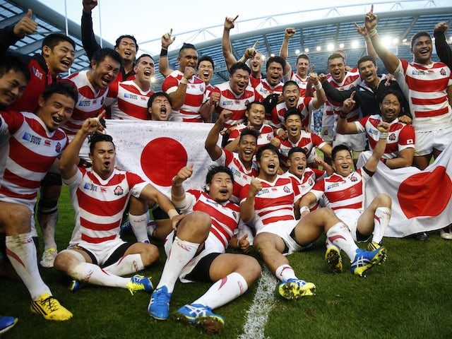 2015年ラグビーワールドカップで南アフリカに対する勝利を祝う日本の選手たち