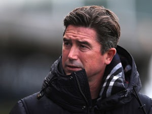 Oldham manager Harry Kewell tests positive for coronavirus