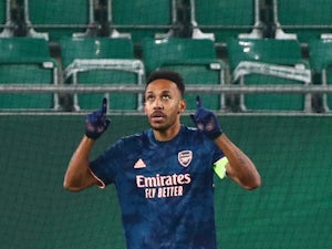 Pierre-Emerick Aubameyang hits winner as Arsenal come from behind to beat Rapid Vienna 