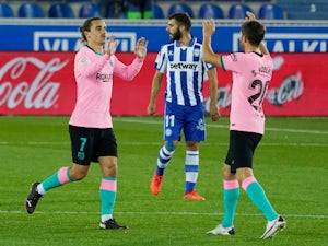 Antoine Griezmann rescues a point for Barcelona at Alaves